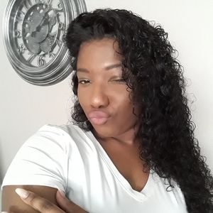 Meet your Posher, Ciara